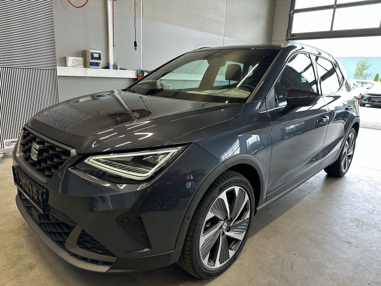 Seat Arona 1,0TSI DSG FR 18´´AHK Alcant. Full LED NAV