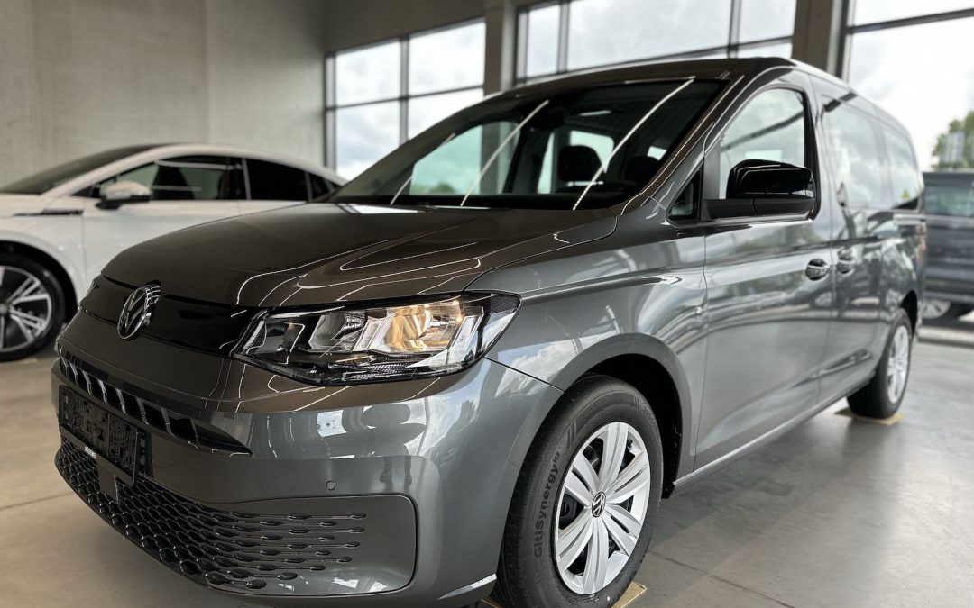 Volkswagen Caddy Maxi 2,0TDI DSG PDC KAM SHZ 5 J.Garantie