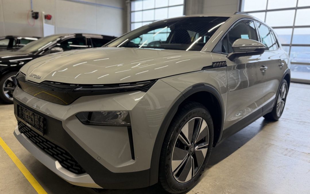 Skoda Elroq 50 Studio AHK Navi 19´´ Alu 4J.Garantie