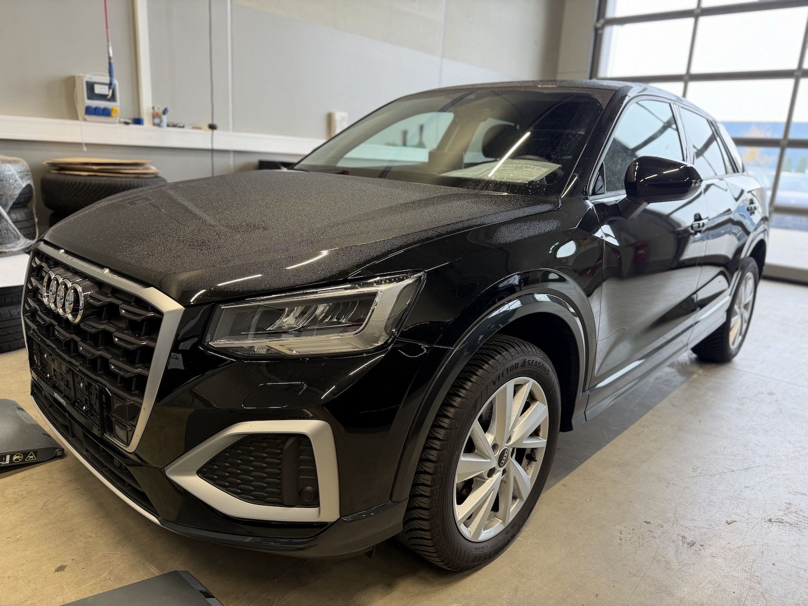Audi Q2 35 TFSI advanced s-tronic Navi 17´´ PDC