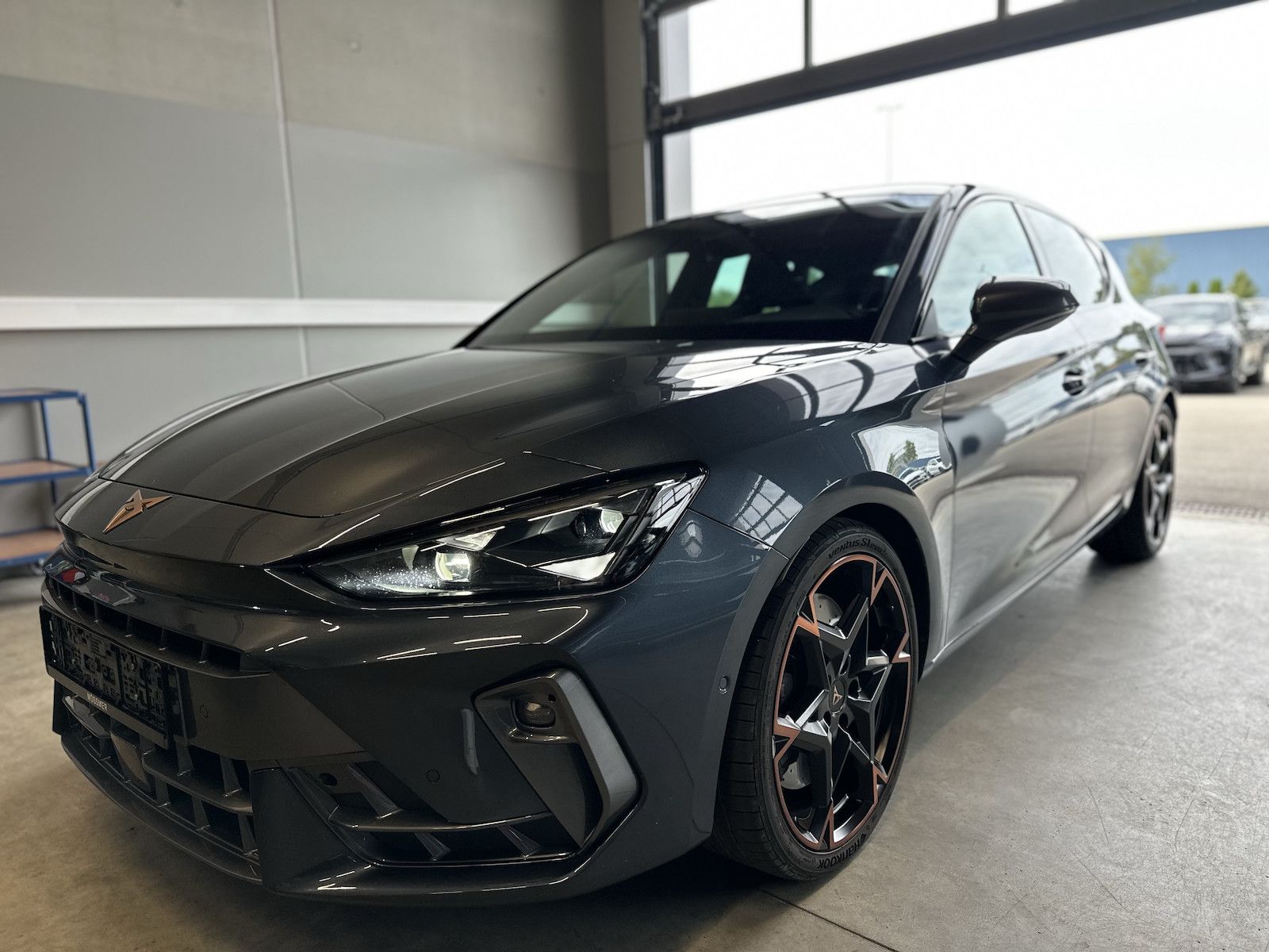 Cupra Leon VZ Sennheiser Progr.Design Pano 19´´Pure P.