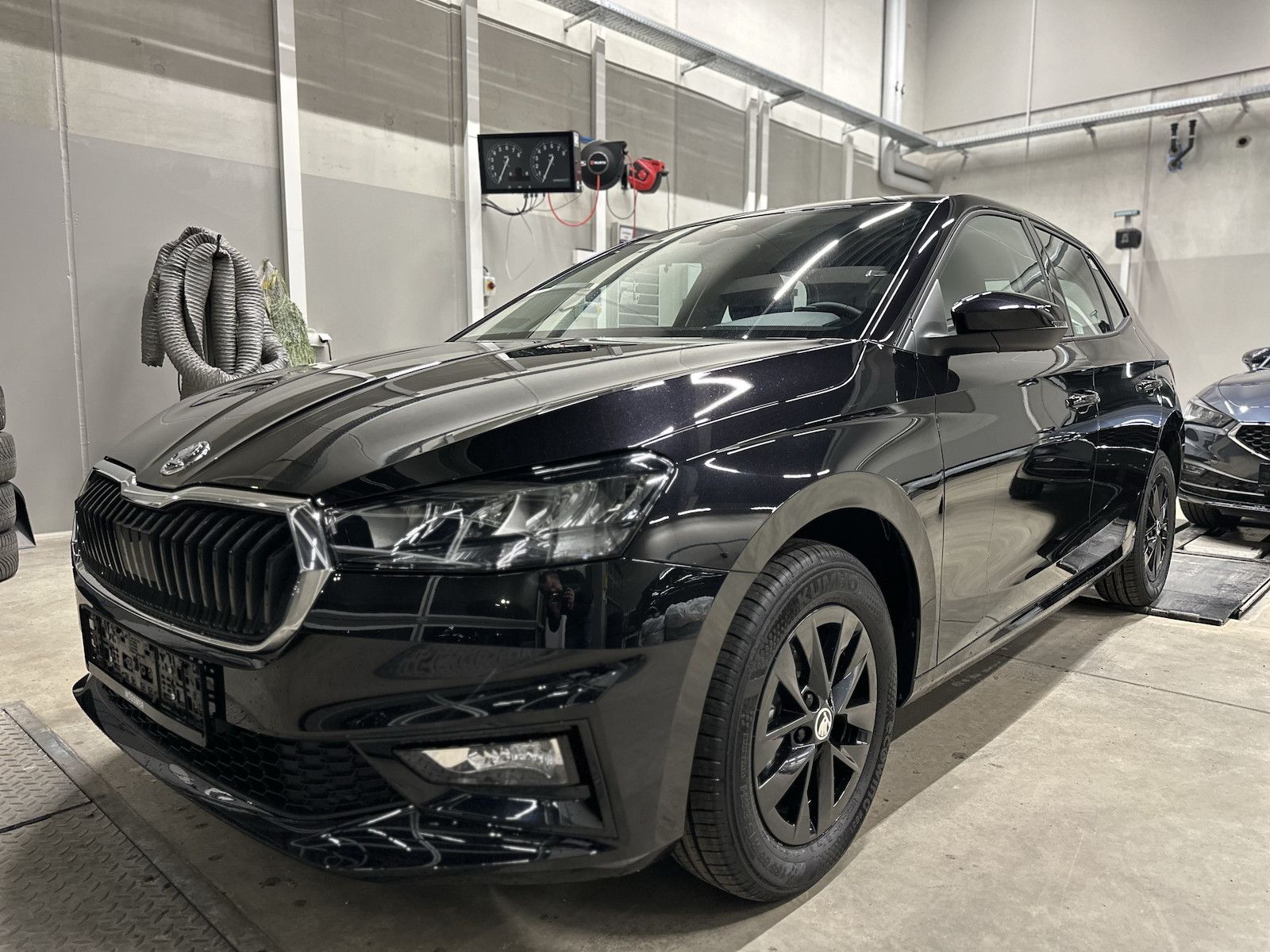 Skoda Fabia 1,0TSI 130Jahre SHZ Kamera Alu 5J.Garantie