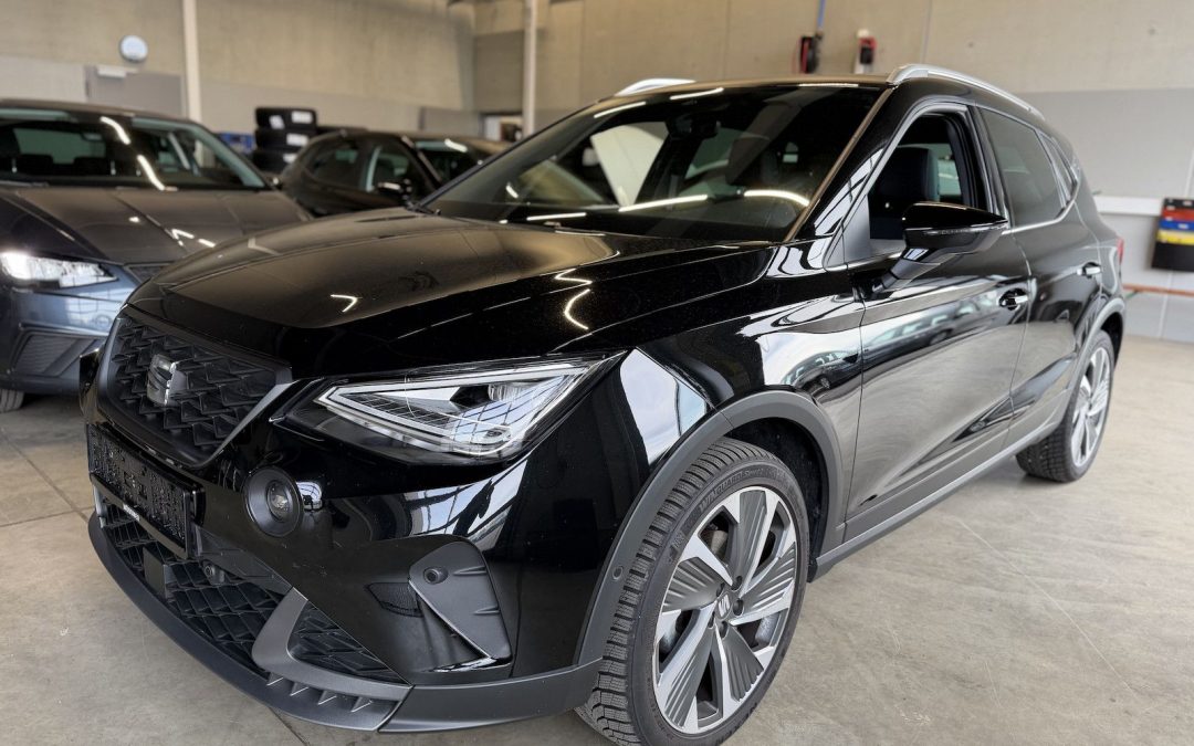 Seat Arona 1,0TSI DSG FR 18´´ AHK Dinamica Voll LED