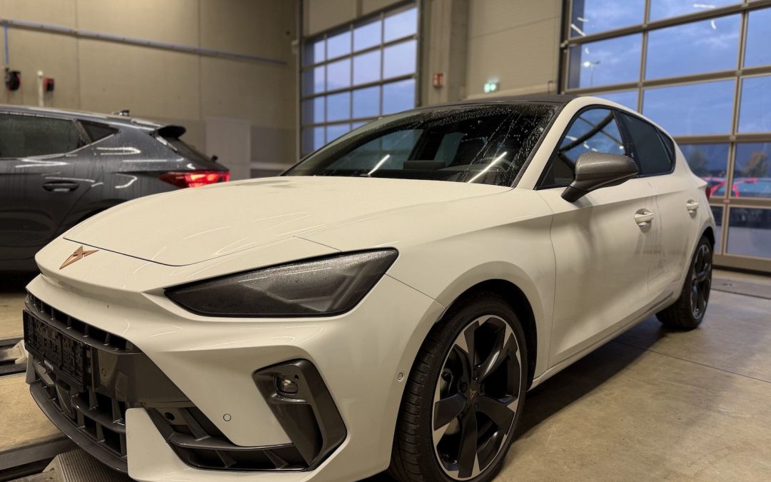 Cupra Leon 1.5eTSI DSG Pano Matrix Dinamica Navi