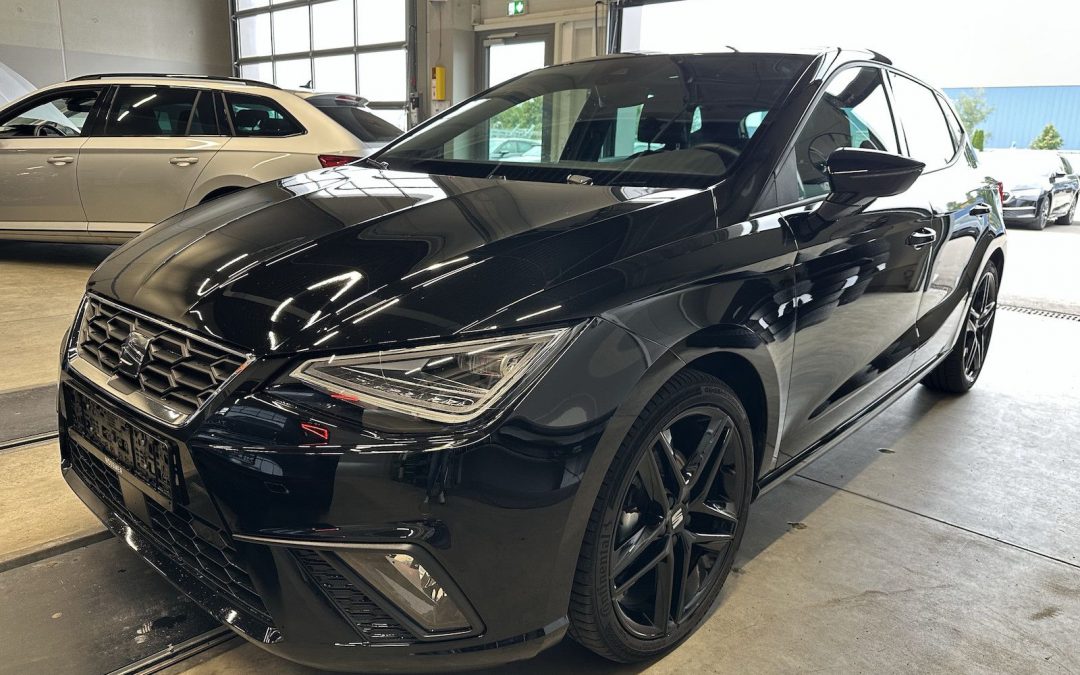 Seat Ibiza 1.5TSI DSG FR Pano Kamera 18´´ Alcantara