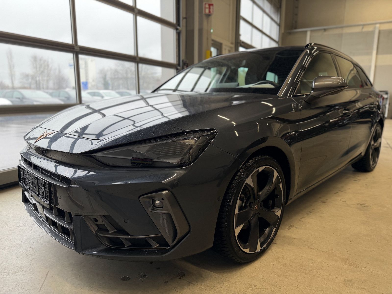 Cupra Leon ST 1.5eTSI DSG AHK Assist XL Navi Edge