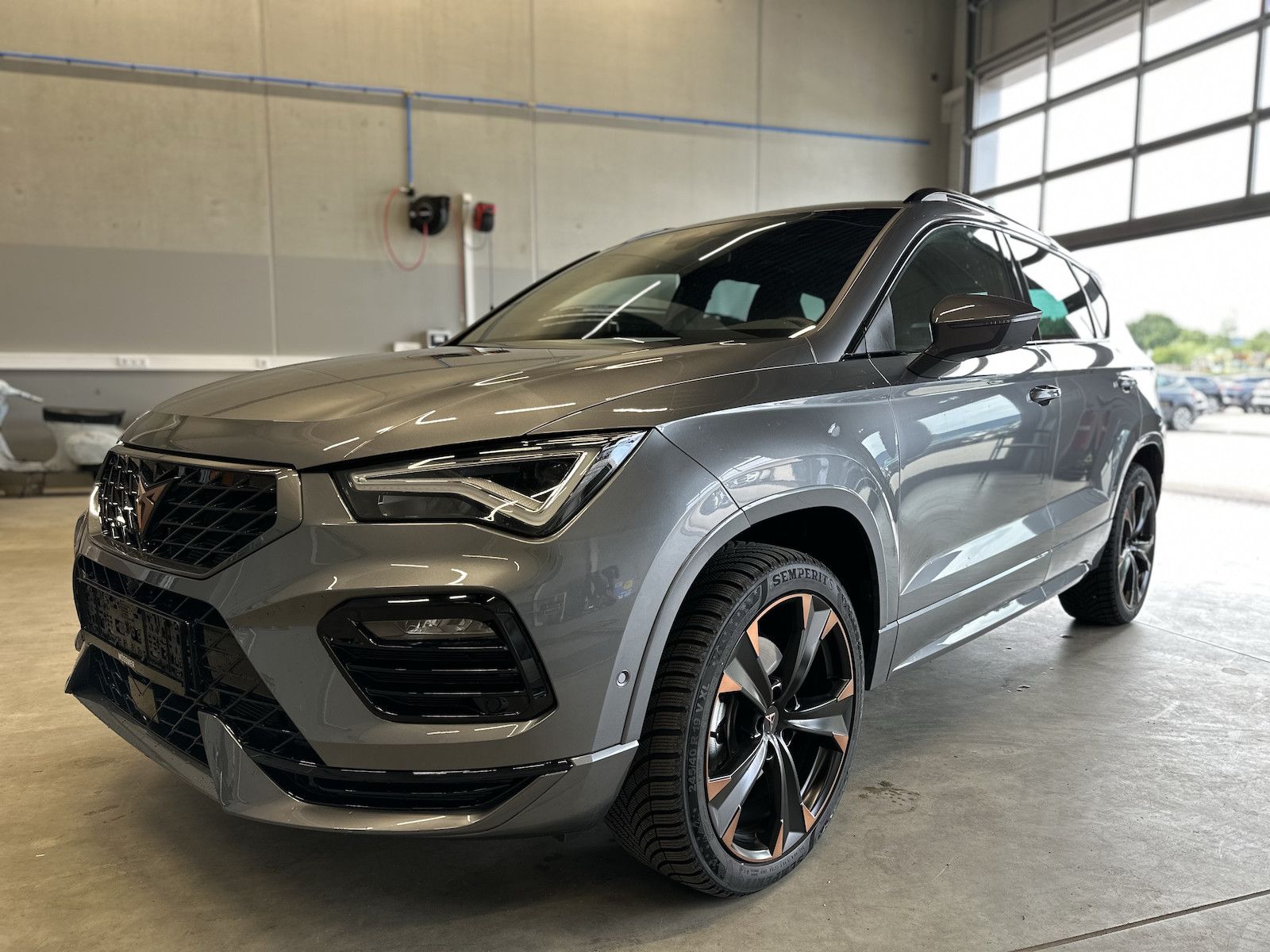 Cupra Ateca 2.0TSI DSG 4Drive Pano AHK Assist XL 19´´